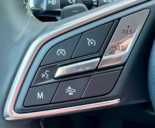 2026 Buick Envision Sport Touring thumbnail image 21