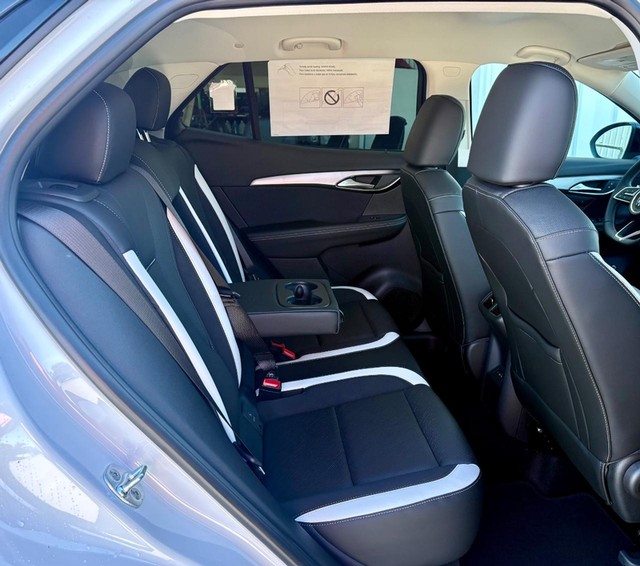2026 Buick Envision Sport Touring thumbnail image 11