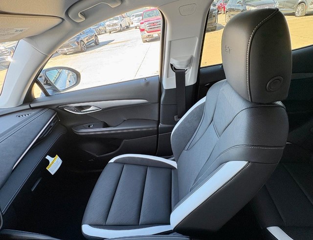 2026 Buick Envision Sport Touring thumbnail image 15