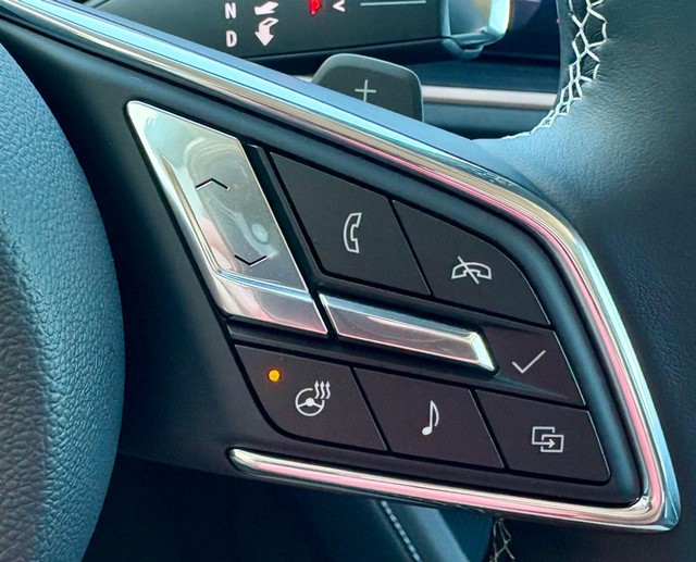 2026 Buick Envision Sport Touring thumbnail image 21