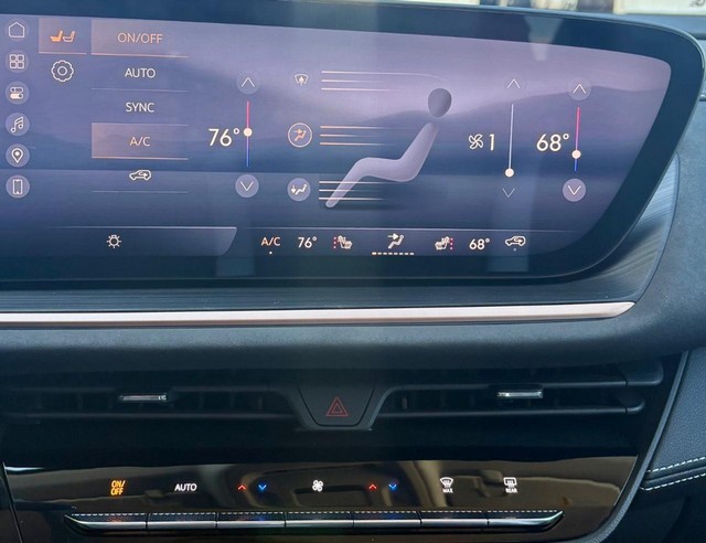 2026 Buick Envision Sport Touring thumbnail image 28