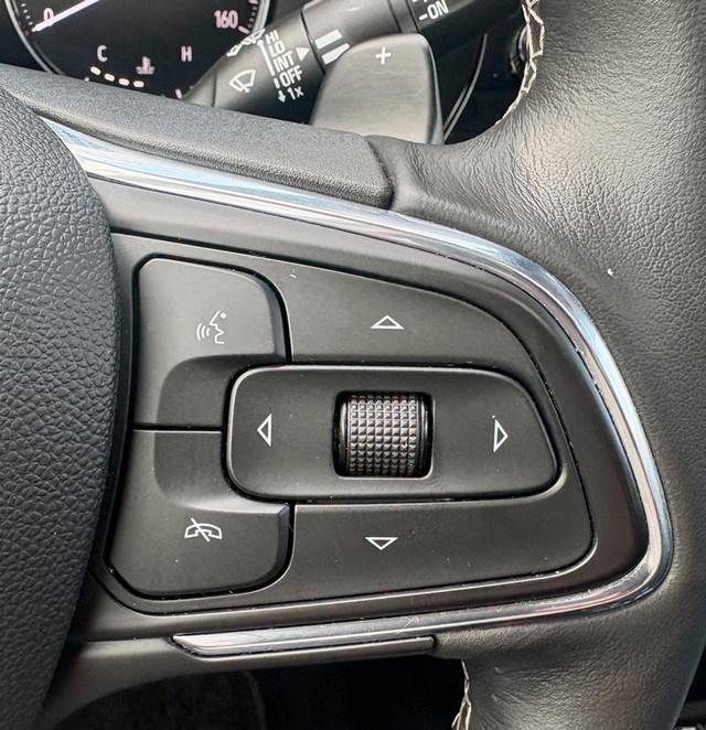 2023 Buick Envision Avenir thumbnail image 22