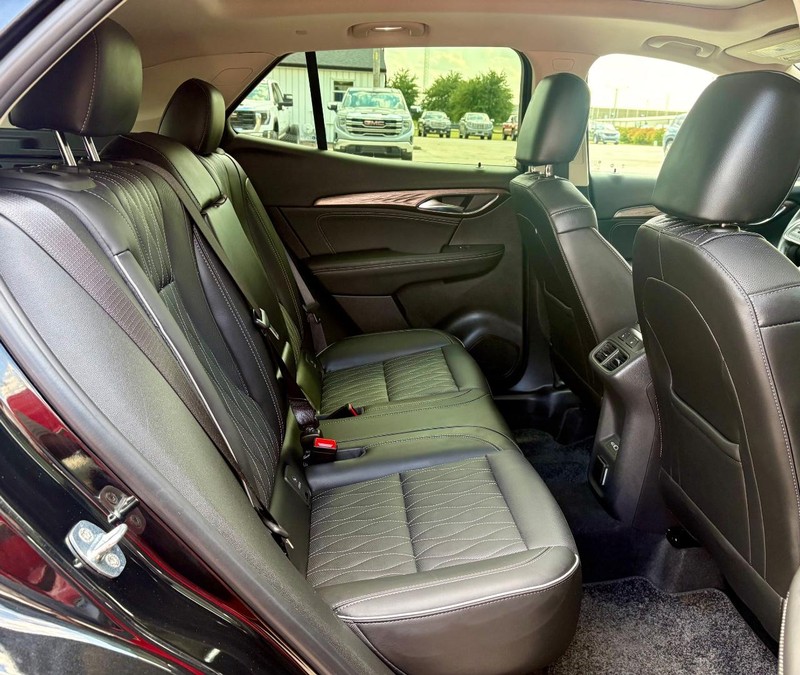 Buick Envision Vehicle Full-screen Gallery Image 11