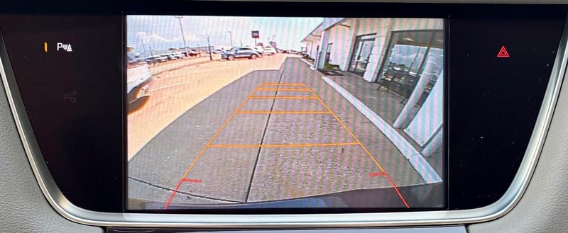 Cadillac XT5 Vehicle Full-screen Gallery Image 27