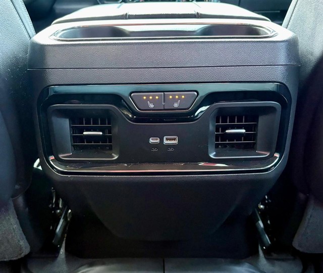 2023 GMC Sierra 1500 4WD AT4X Crew Cab thumbnail image 13