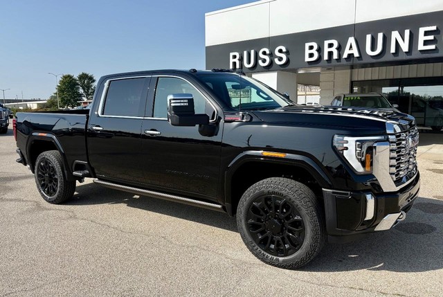2026 GMC Sierra 2500HD Denali thumbnail image 02