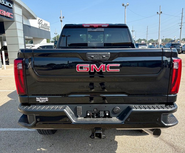 2026 GMC Sierra 2500HD Denali thumbnail image 04