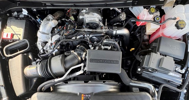 2026 GMC Sierra 2500HD Denali thumbnail image 10