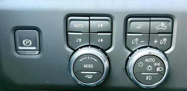 2026 GMC Sierra 2500HD Denali thumbnail image 21