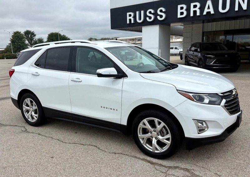 Chevrolet Equinox Vehicle Full-screen Gallery Image 02