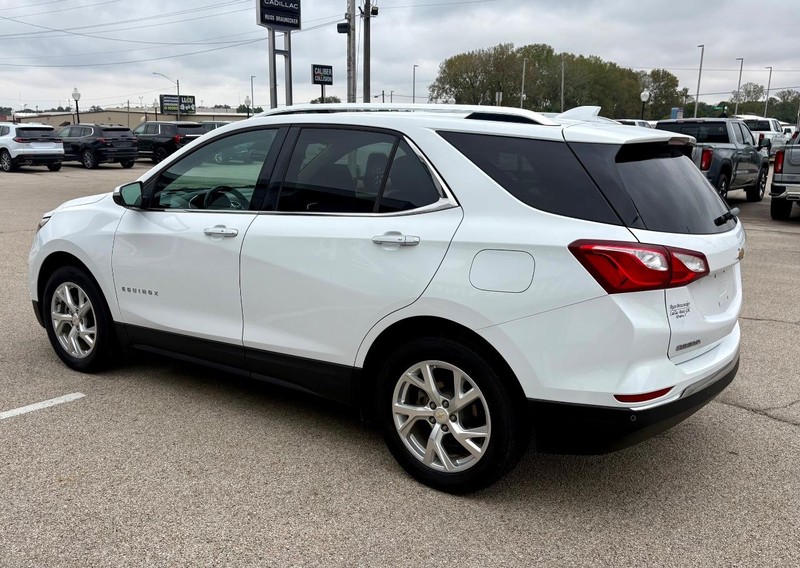 Chevrolet Equinox Vehicle Full-screen Gallery Image 08