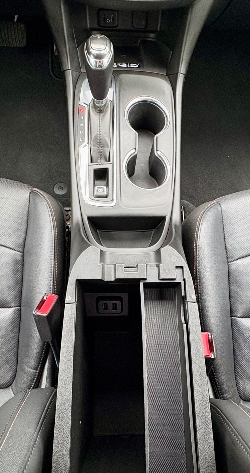 Chevrolet Equinox Vehicle Full-screen Gallery Image 16