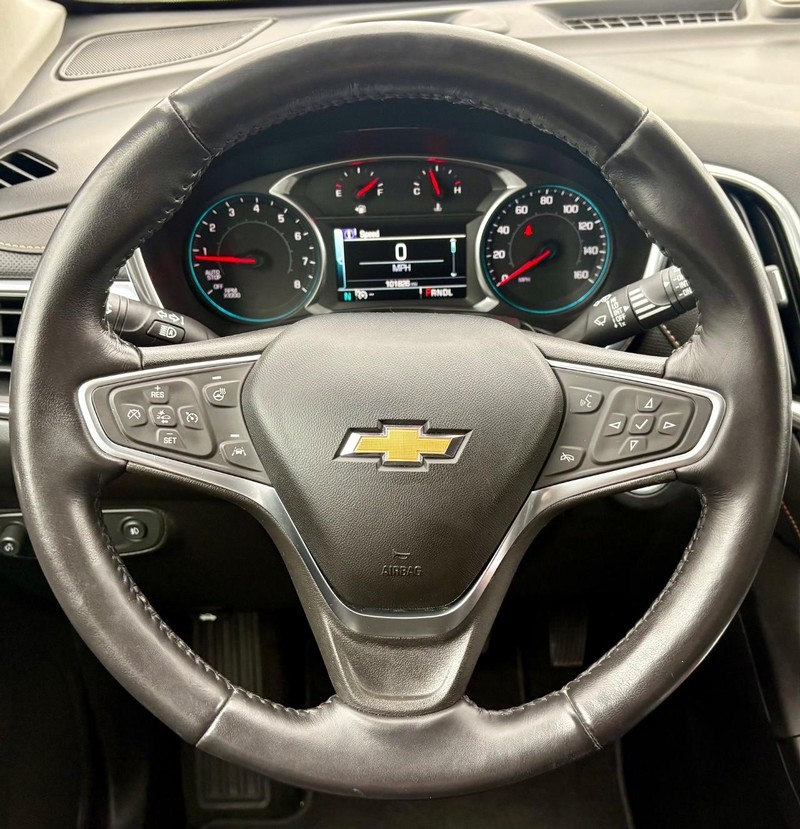 Chevrolet Equinox Vehicle Full-screen Gallery Image 22