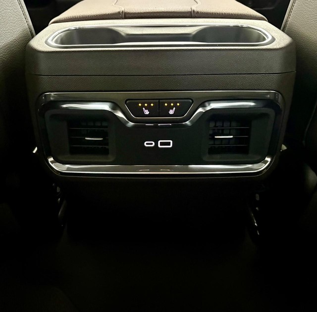2026 GMC Sierra 1500 Denali thumbnail image 12