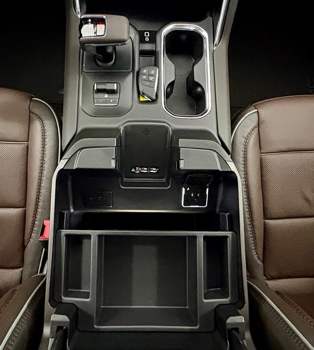 2026 GMC Sierra 1500 Denali thumbnail image 14