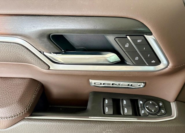 2026 GMC Sierra 1500 Denali thumbnail image 17
