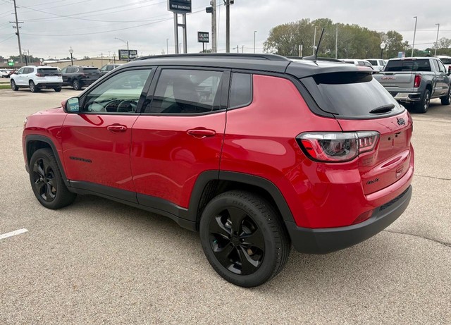 2021 Jeep Compass 4WD Altitude thumbnail image 04