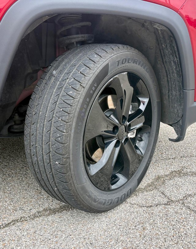 2021 Jeep Compass 4WD Altitude thumbnail image 10
