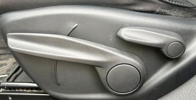2021 Jeep Compass 4WD Altitude thumbnail image 21