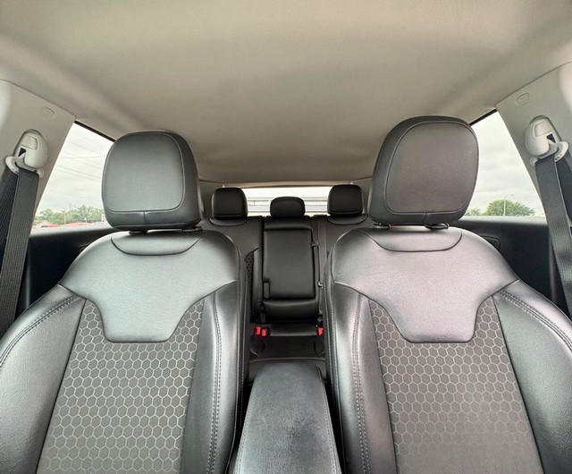 2021 Jeep Compass 4WD Altitude thumbnail image 25