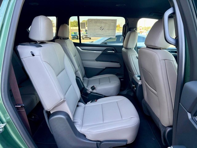 2027 GMC Acadia Elevation - Photo 12