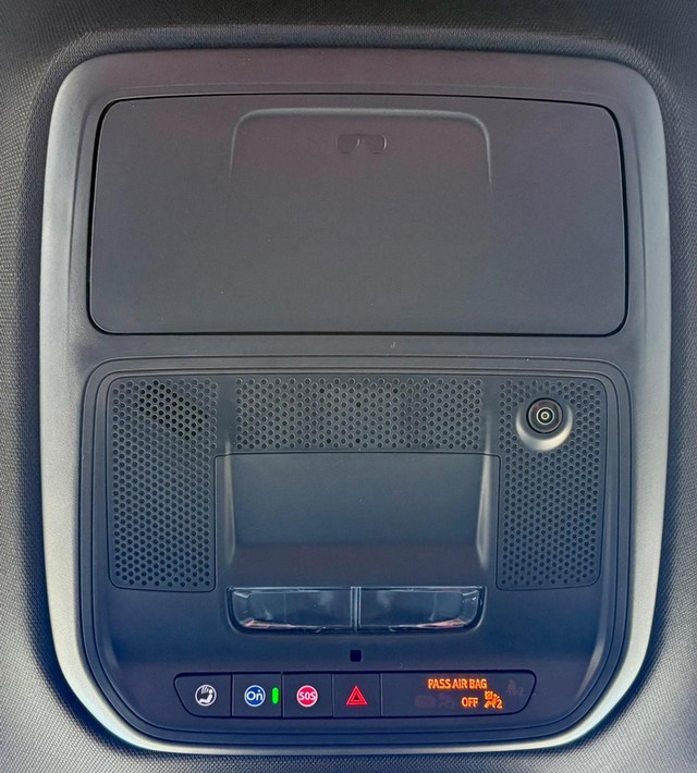 2027 GMC Acadia Elevation - Photo 32