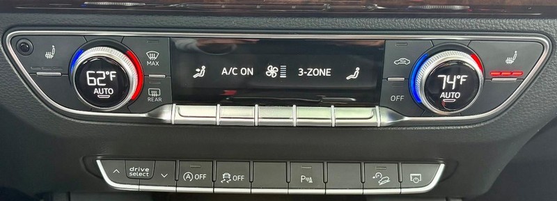 Audi Q5 Vehicle Full-screen Gallery Image 27