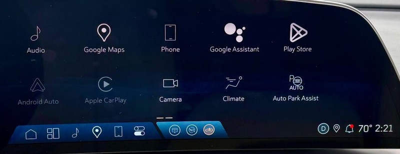 Cadillac LYRIQ Vehicle Full-screen Gallery Image 22