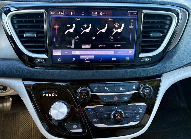 2021 Chrysler Pacifica Touring L thumbnail image 27