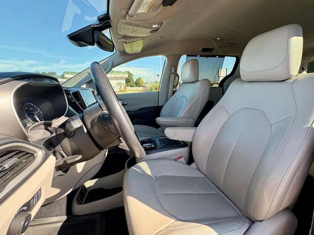 2021 Chrysler Pacifica Touring L thumbnail image 31