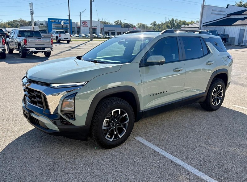 Chevrolet Equinox Vehicle Full-screen Gallery Image 07
