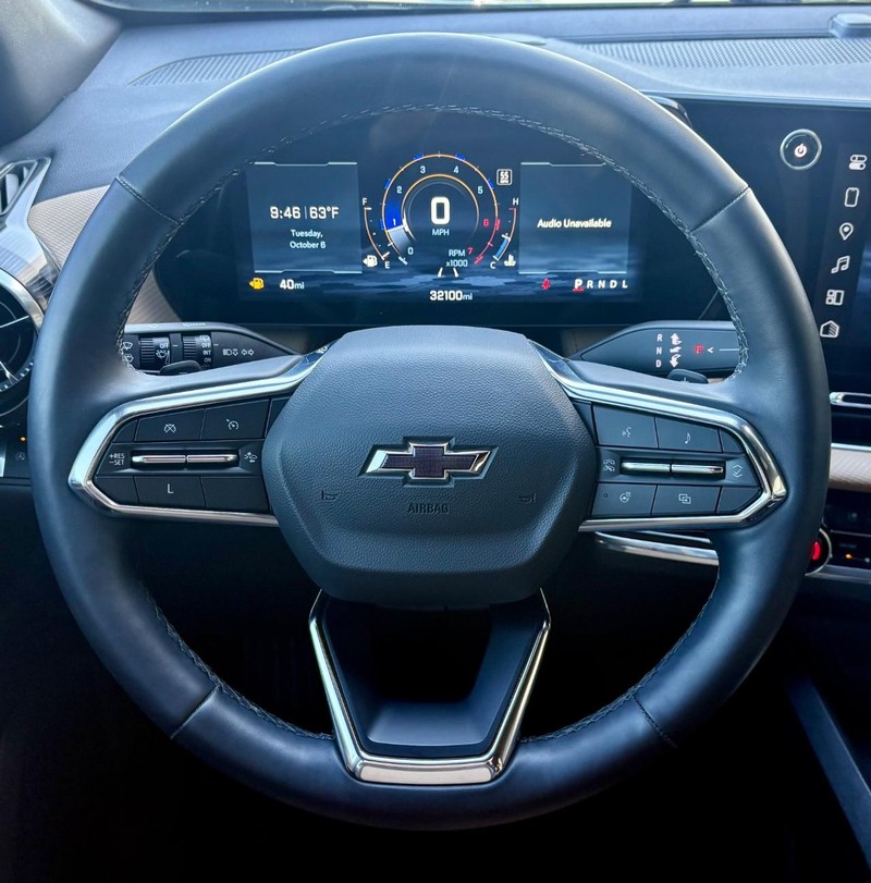 Chevrolet Equinox Vehicle Full-screen Gallery Image 19