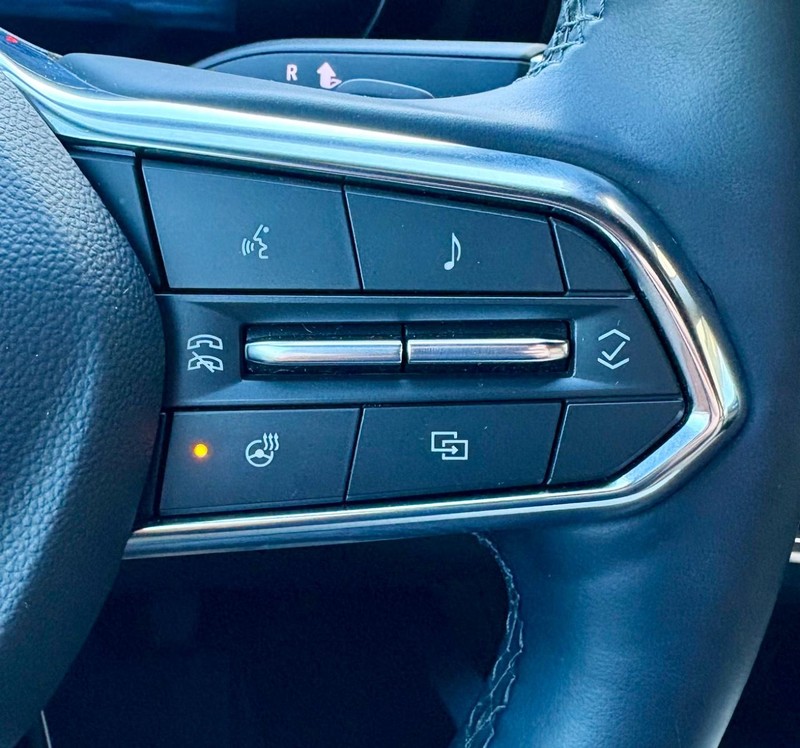 Chevrolet Equinox Vehicle Full-screen Gallery Image 21