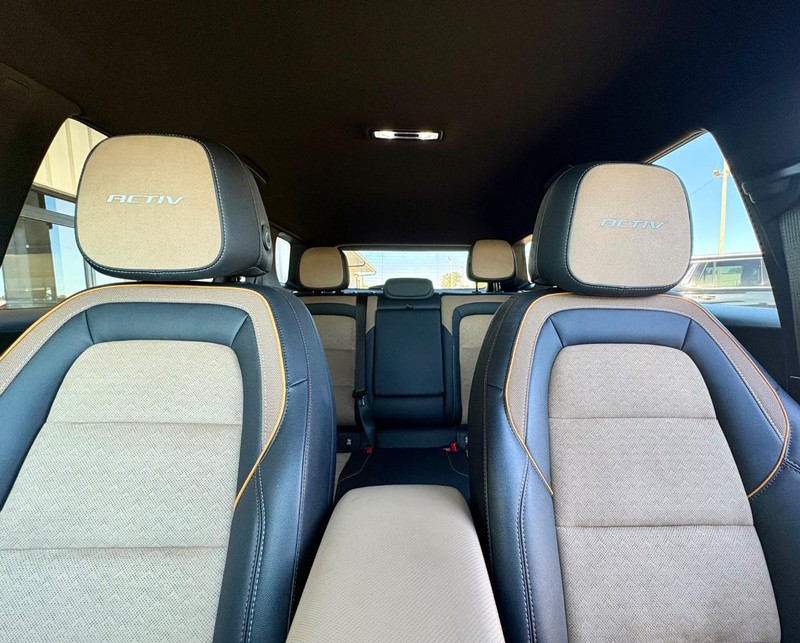 Chevrolet Equinox Vehicle Full-screen Gallery Image 28