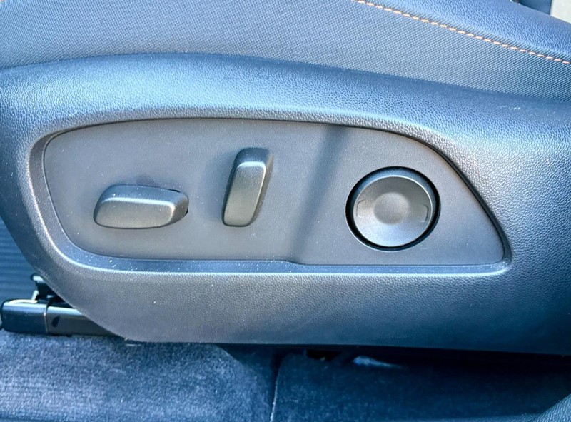 Chevrolet Equinox Vehicle Full-screen Gallery Image 31