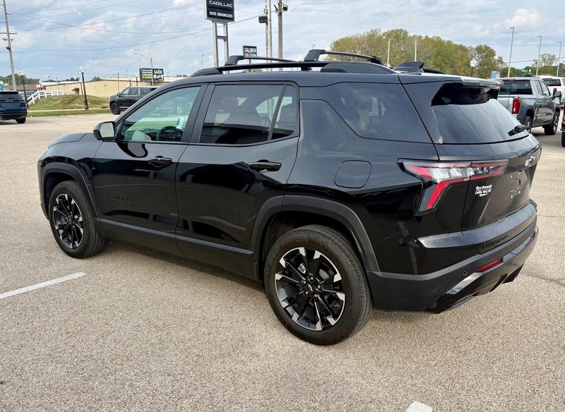 Chevrolet Equinox Vehicle Full-screen Gallery Image 06