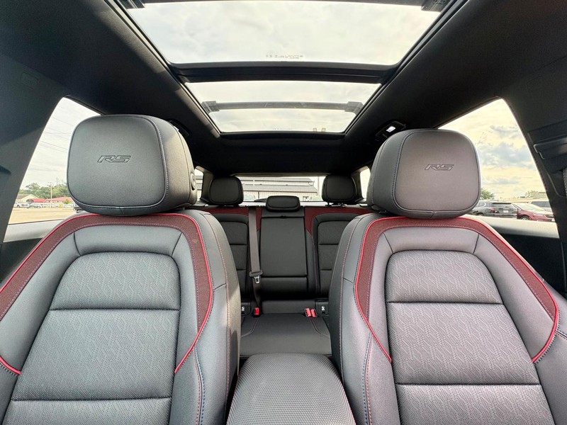 Chevrolet Equinox Vehicle Full-screen Gallery Image 27