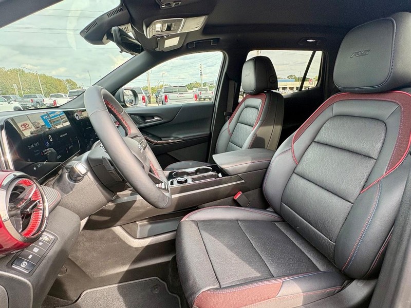 Chevrolet Equinox Vehicle Full-screen Gallery Image 30