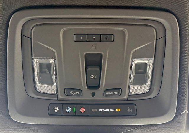 2026 GMC Sierra 1500 Denali thumbnail image 32