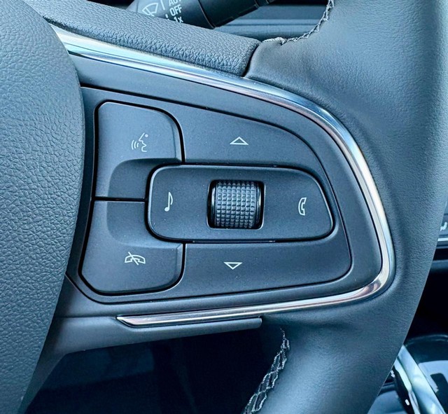 2026 Buick Envista Sport Touring thumbnail image 21
