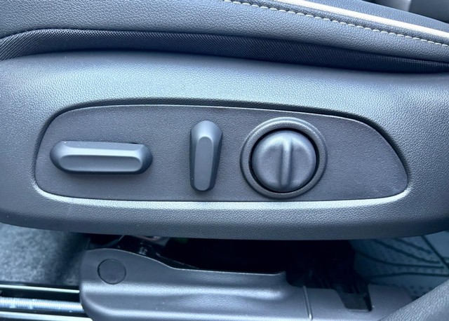 2026 Buick Envista Sport Touring thumbnail image 30