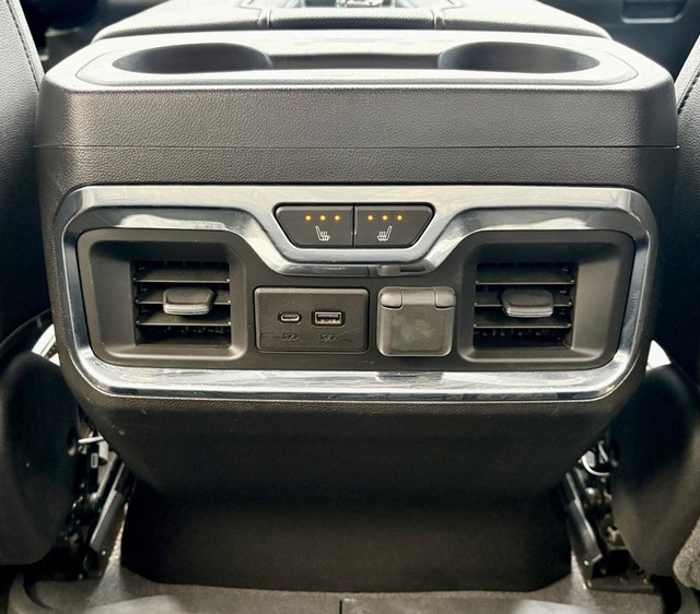2020 GMC Sierra 1500 4WD AT4 Crew Cab thumbnail image 13