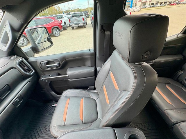2020 GMC Sierra 1500 4WD AT4 Crew Cab thumbnail image 16