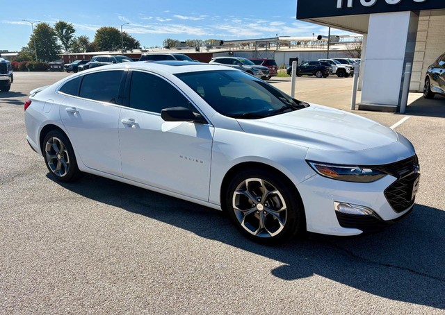 2019 Chevrolet Malibu RS thumbnail image 02