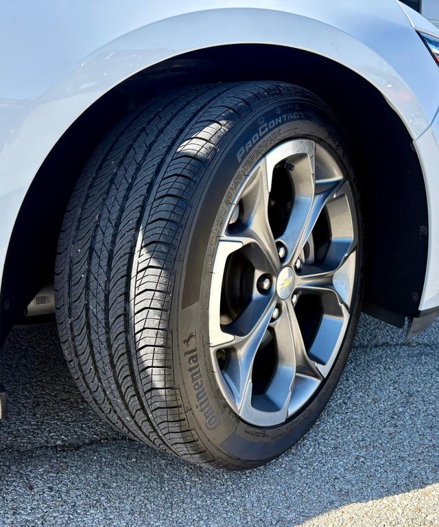 2019 Chevrolet Malibu RS thumbnail image 10