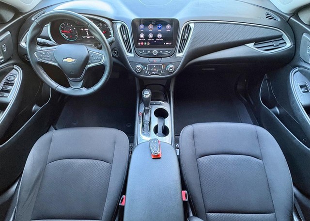 2019 Chevrolet Malibu RS thumbnail image 12