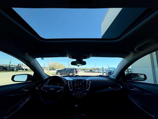 2019 Chevrolet Malibu RS thumbnail image 25