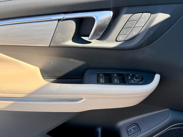 2027 Buick Enclave Preferred thumbnail image 20