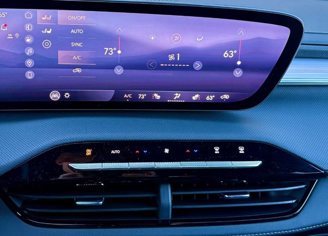 2027 Buick Enclave Preferred thumbnail image 31