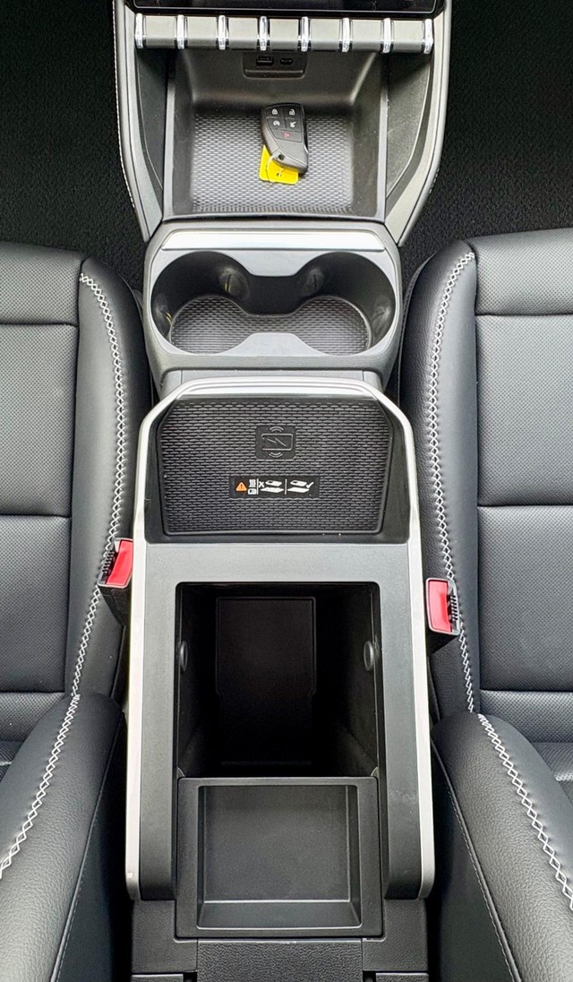 2027 GMC Terrain AWD Denali thumbnail image 14